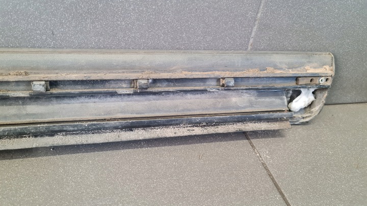фото №11, Планка дверь левый перед audi a8 d3 ly7w odstaje