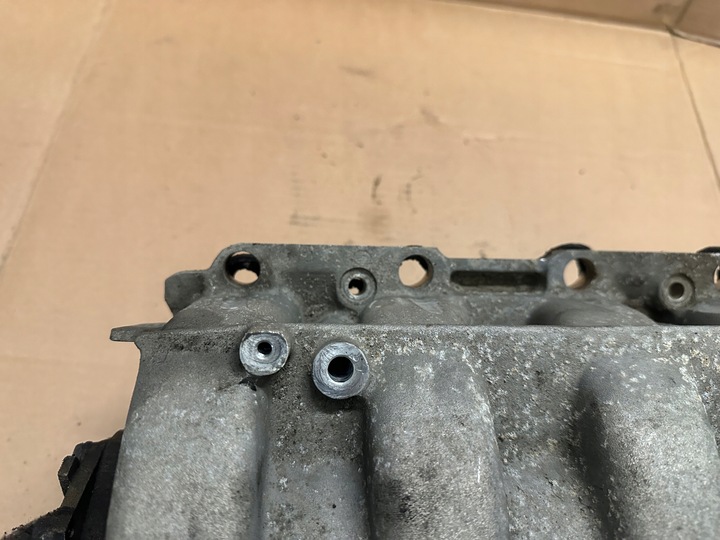 фото №8, Коллектор всасывающий audi a8 d2 передний fl 3.7 akj 077133185f