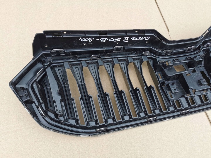 фото №13, Skoda superb 4 iv 3p0 23- решітка радіатора решітка радіатор 3p0853653a