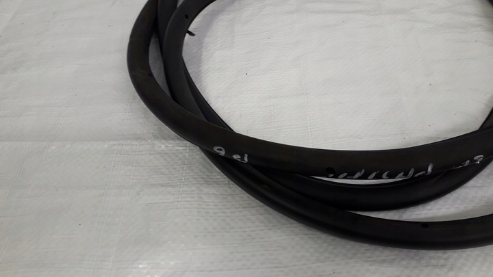 фото №14, Прокладка na дверь vw passat b6 combi sedan eu