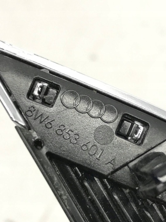 фото №7, Audi a5 ii f5 8w 16- эмблема dekor na крыло левые перед 8w6853601a