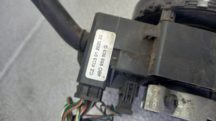 фото №7, Переключатель комбинированный skoda octavia i 95r hb 1.6b 8l0953513g