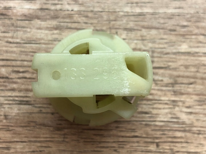 фото №11, Bmw e30 e32 e34 e38 e61 x6 e71 oryinalne гніздо лампочки p21w лампи зад