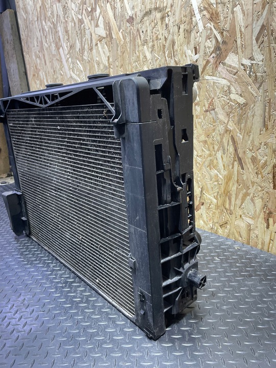 фото №11, Комплект радіатор радіатор вентилятор bmw f10 f11 n47 2.0d механічна коробка передач