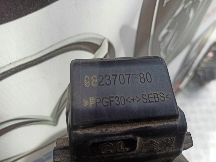фото №7, Peugeot 3008 ii крышка зарядки заливка топлива левая правая ktg 9823707680