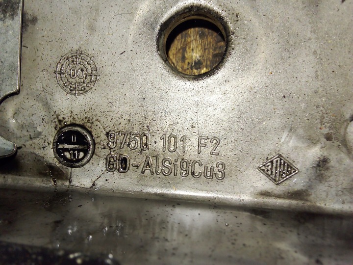 фото №11, Крышка клапанов 2.2 cdi mercedes w203 s203 cl203 w210 sprinter a6110160605