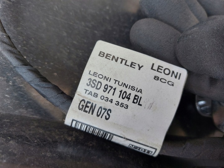 фото №14, Бампер задний bentley continental gt 19r чёрный l09n радары