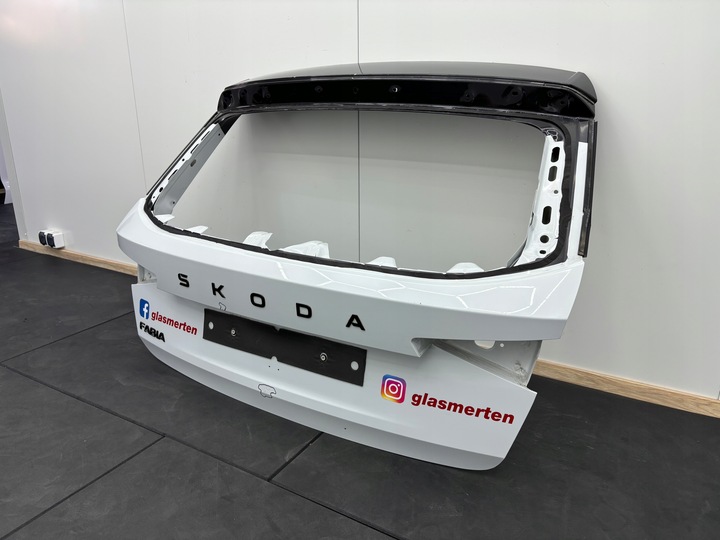 фото №8, Skoda fabia iv 2021r-- крышка багажника зад задняя