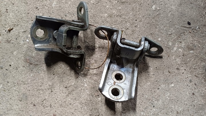 фото №1, Nissan note e11 06-12 петля двері лівий зад задній