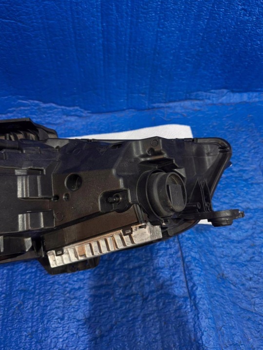 фото №15, Audi a4 rs4 b9 8w рестайлинг левая полный led matrix фара чёрная 8w0941035j