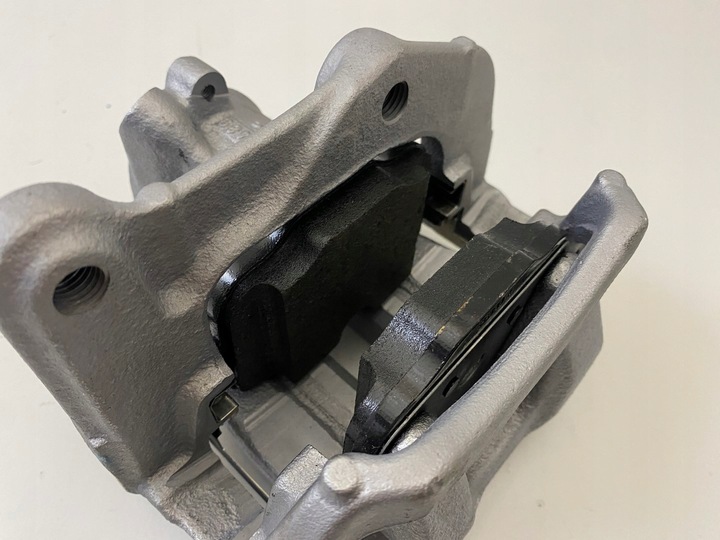 фото №5, Bmw g30 g31 суппорт тормозной правый зад 44/24 345 370