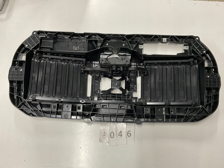 фото №10, Ролета, жалюзі, кермо повітря bmw i7/i-7 g70 2.046