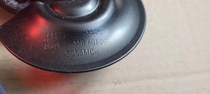 фото №9, Sq8 4m rsq8 q8 тримач кріплення колеса запасного 4m8601205 sq7 4m q7