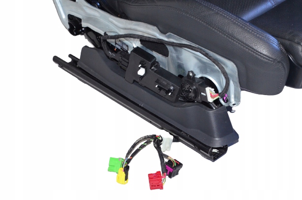 фото №11, Audi q5 80a uk комплект сидений чёрная кожа ролеты