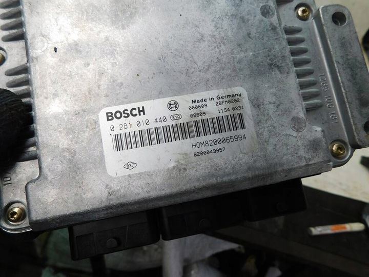 фото №6, Volvo v40 s40 1.9d 00r компьютер 0281010440