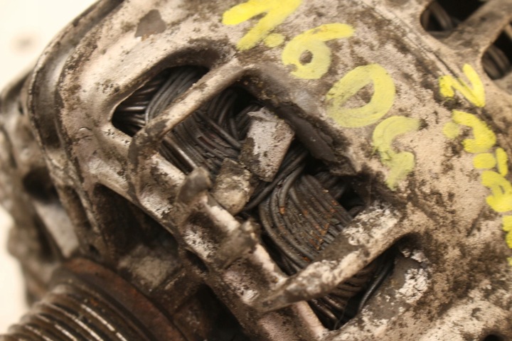 фото №4, Генератор 231008633r renault trafic iii vivaro b 1.6 dci