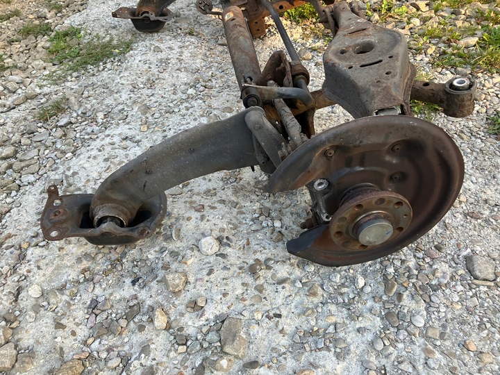 фото №6, Балка подвешивание ось задняя зад тележка универсал passat b7 3c0505235ac