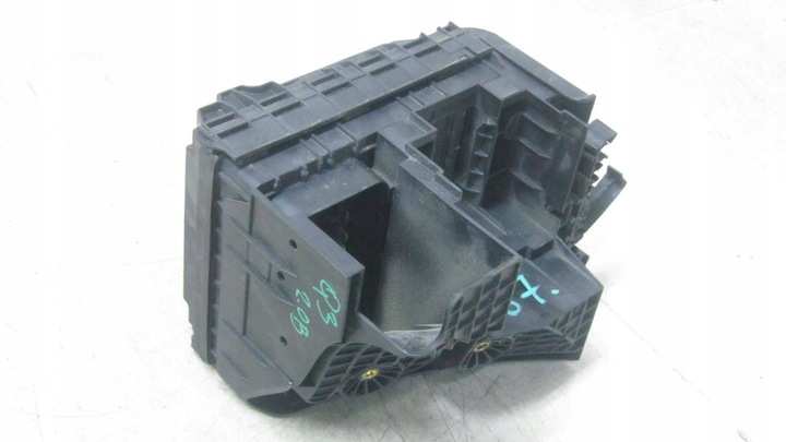 фото №6, Audi q3 8u 2.0 tfsi коробка предохранителей 11-