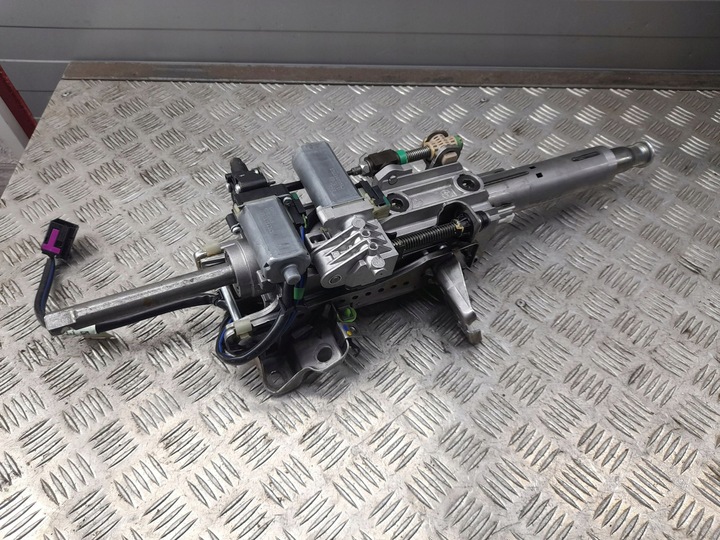 фото №6, Audi a7 s7 4g 2013 з спереду колонка кермова