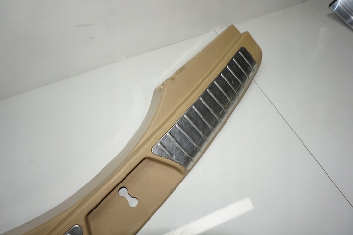 фото №5, Mercedes w164 x164 gl накладка ременя багажника планка зад 1646901087