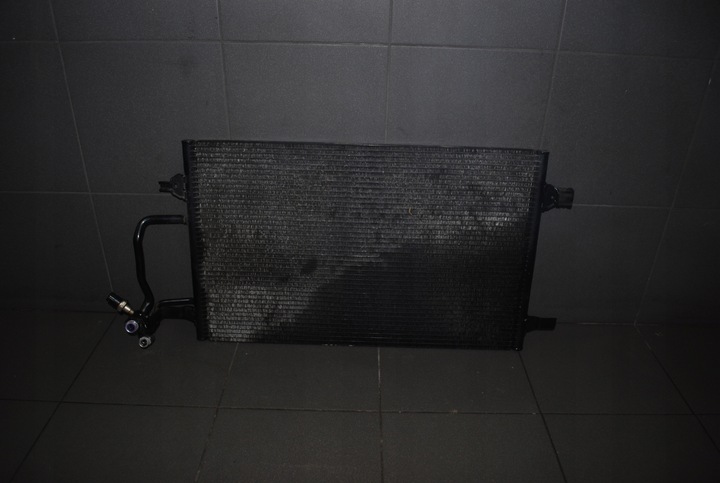 фото №1, Радиаторов кондиционера audi a8 d2 рестайлинг 4d0260401a