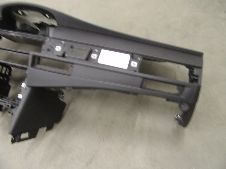 фото №9, Панель роздавальна bmw 5 e60 e61 європа 05-07r. чашки чорна