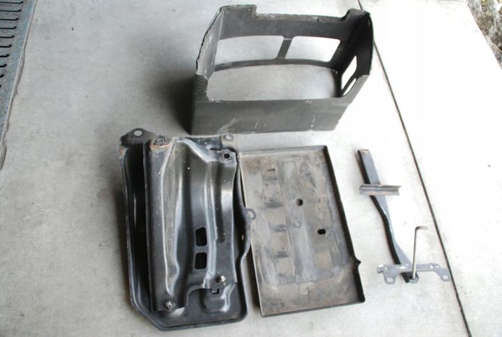 фото №3, Основа акумулятора toyota rav4 iii 2.2 d4d 06-