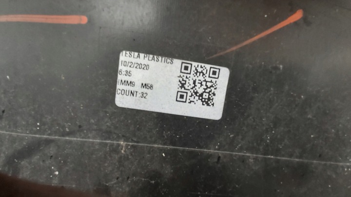 фото №10, Бампер зад задній tesla модель 3 оригінал