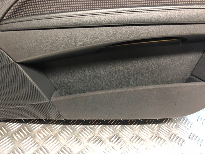 фото №9, Mercedes w211 обивка боковина дверь правый перед