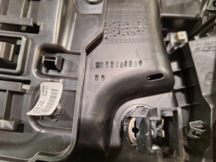 фото №6, Бардачок панели 9852884880 peugeot 2008 ii 19-