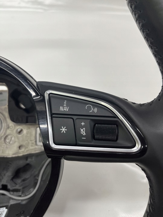 фото №8, Audi q3 руль кожаный 8u0419091ab