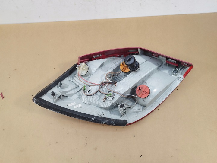 фото №7, Лампа права + ліва задня skoda fabia ii рестайлінг 5 двері hb 2010-2014 англійська