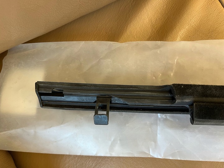 фото №5, Планка стёкла левый перед toyota c-hr 75720-10100