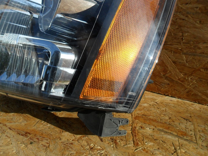 фото №8, Chevrolet avalanche 2007- фара левый