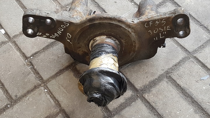 фото №1, Поворотный кулак левая daf xf 105 , 85 cf 3 осевой 6x2 , bdf , ось управляемая