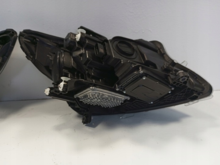 фото №14, Лампа multibeam led mercedes v класс a4479068101 a4479068001 перед передняя