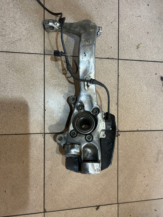 фото №7, Поворотна опора ступиця ліва перед audi a6 s6 c5 4.2 v8