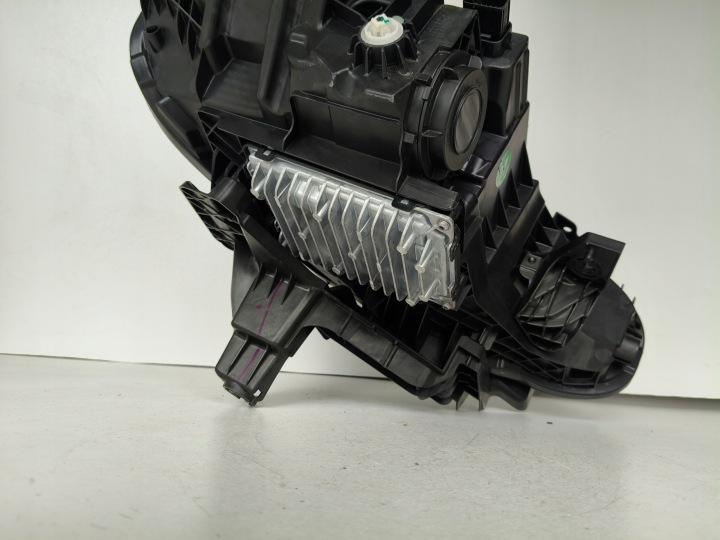 фото №9, Фара левая фара volvo ex30 23- полный led