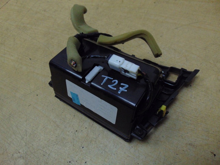 фото №10, Пепельница toyota avensis t27 58804-05040