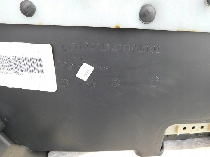 фото №11, Chrysler pacifica 2004r - боковина двері праві зад