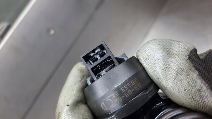 фото №6, Pompowtryskiwacz 038130073ba vw passat b5 audi a4 1.9 tdi avf 130km