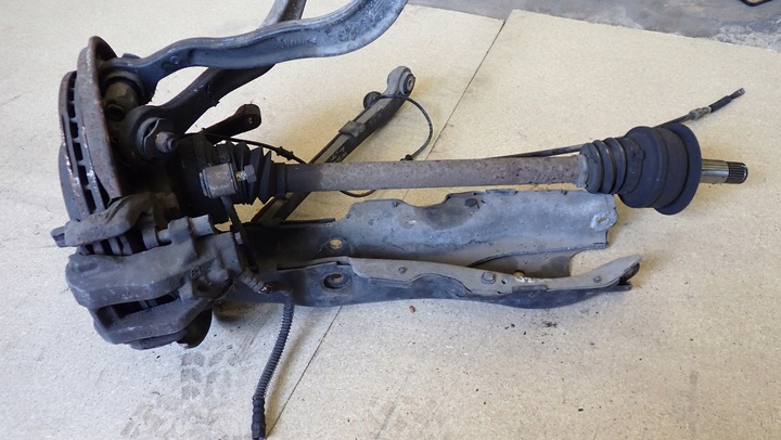 фото №4, Поворотный кулак ступица подвешивание зад левая w220