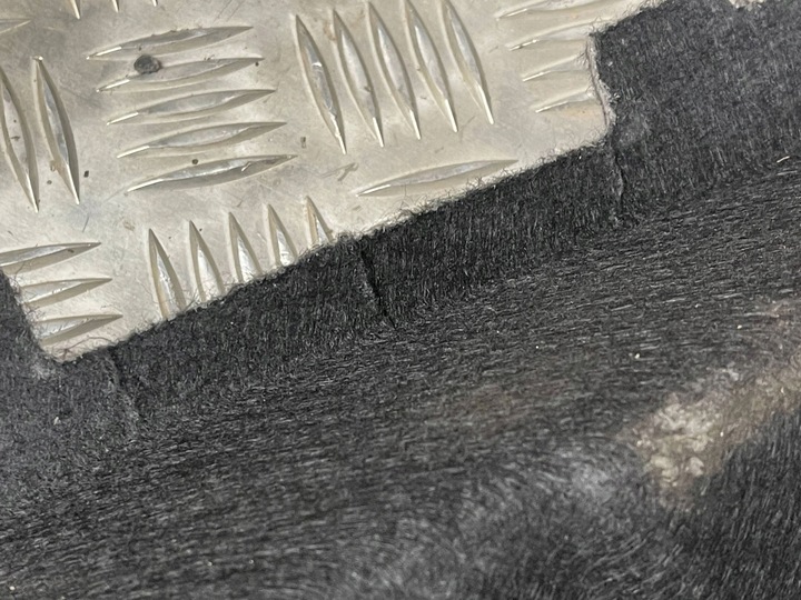 фото №14, Панель бардачка колёса запасного левая сторона citroen ds7 crossback 98212273zd