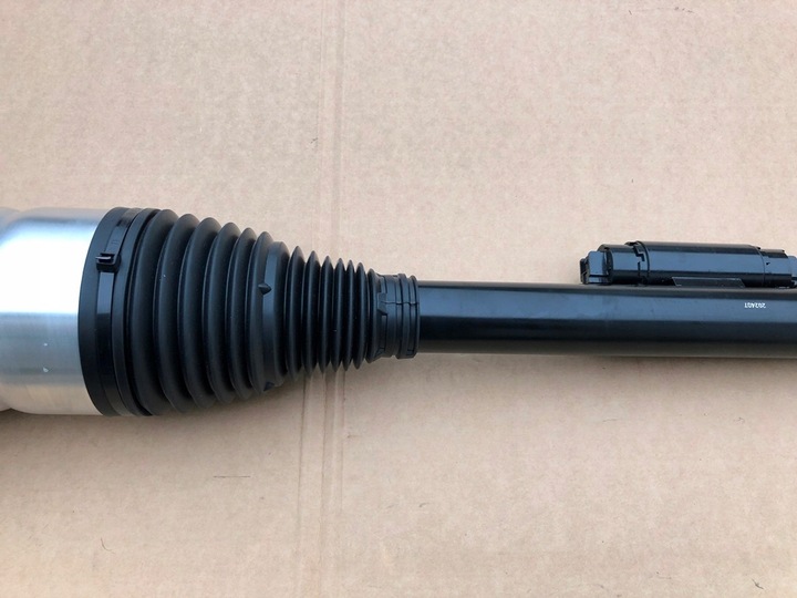 фото №10, Амортизатори зад пневмоподушки ads a2233209803 a2233209703 do s w223 4matic 2020-