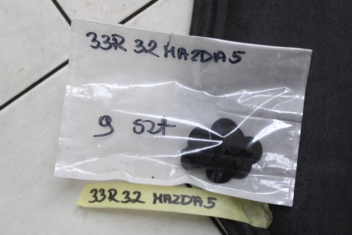 фото №5, Mazda 5 v 05r- шумоизоляция шумоизоляция подкладка капота + клипсы