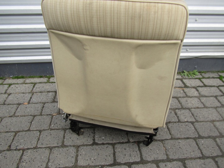 фото №7, 4 mercedes w124 кремовый сиденье правый пассажира 85-89 узкая планка