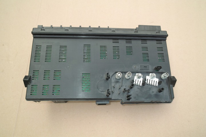 фото №5, Range rover l322 коробка предохранителей ypp000020