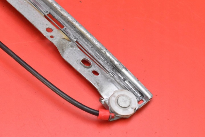 фото №15, Склопідйомник правий перед eu 8a61-14553-a ford fiesta mk7 3d hb 08-13
