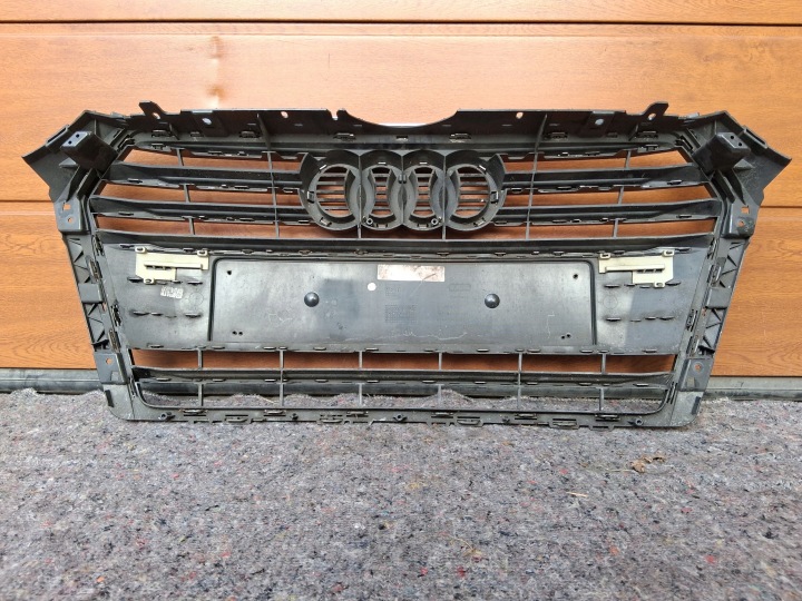 фото №11, Audi a4 b9 8w0 15-19 s-line решётка радиатора перед 8w0853651ab