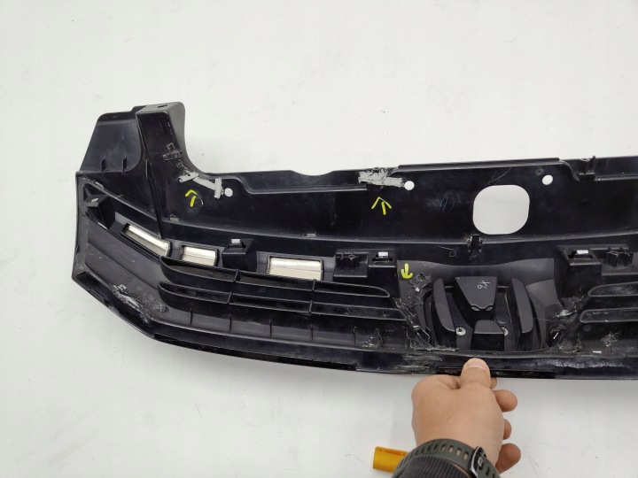 фото №12, Honda cr-v v решітка радіатора 71121-tr0-g0